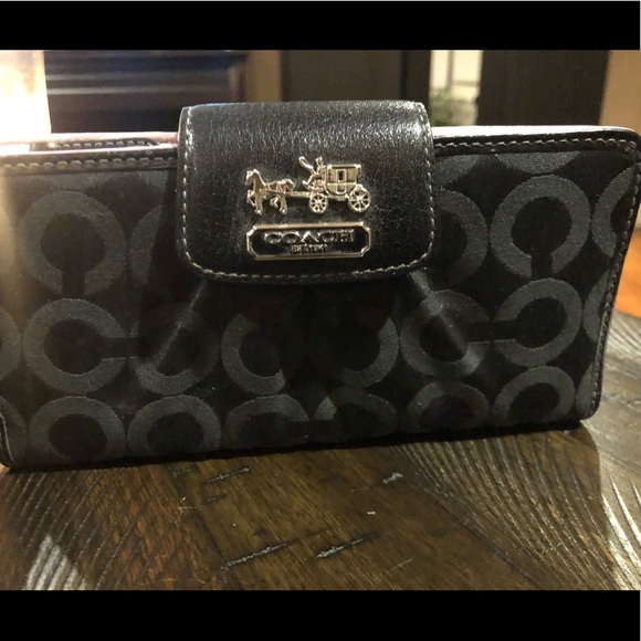 coach wallet - Picture 1 of 1